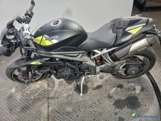 TRIUMPH SPEED TRIPLE 2020 - ESSENCE