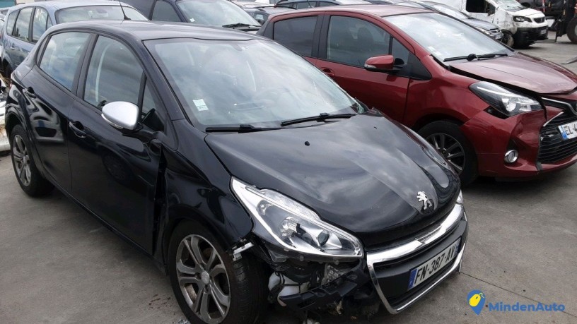 peugeot-208-fn-387-av-big-2