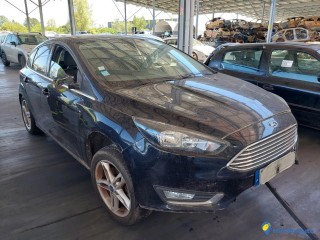 FORD FOCUS III 1.5 SCTI 150 POWERSH - ESSENCE