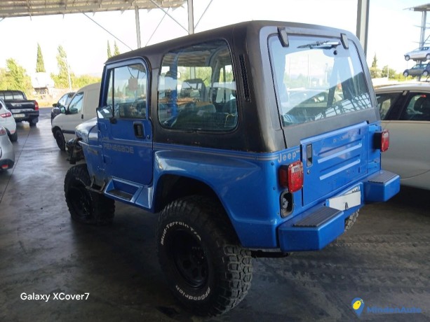 jeep-wrangler-yj-40i-hardtop-reneg-essence-big-1