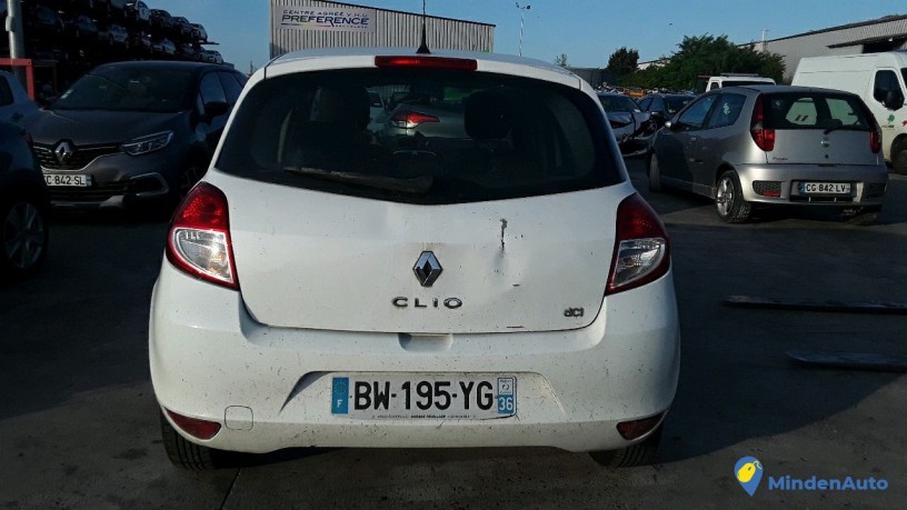 renault-clio-iii-bw-195-yg-big-3