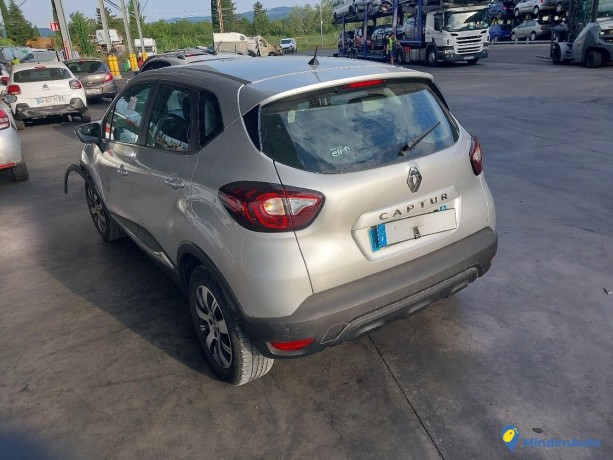 renault-captur-2-09-tce-90-zen-essence-big-3