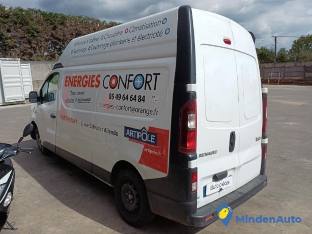 renault-trafic-3-court-phase-1-12895303-big-1