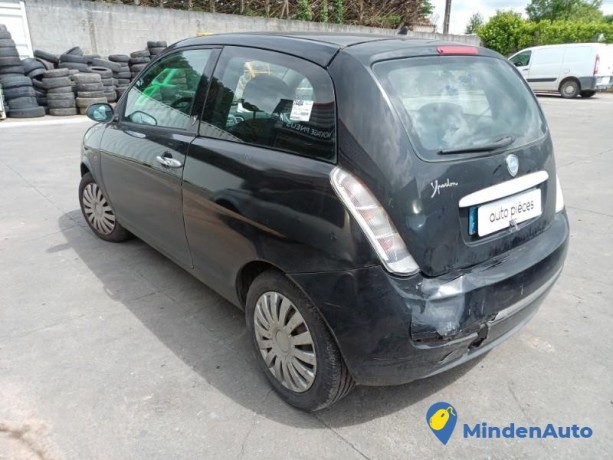 lancia-ypsilon-4-phase-2-13088981-big-1