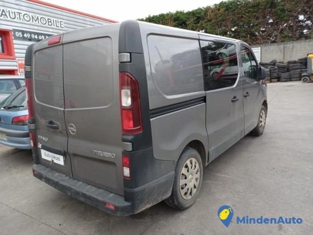 opel-vivaro-2-13116935-big-1