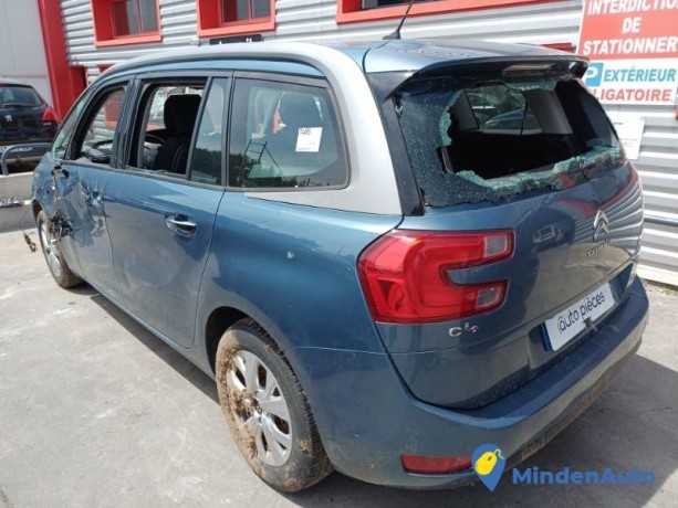 citroen-c4-grand-picasso-2-phase-1-13127362-big-1