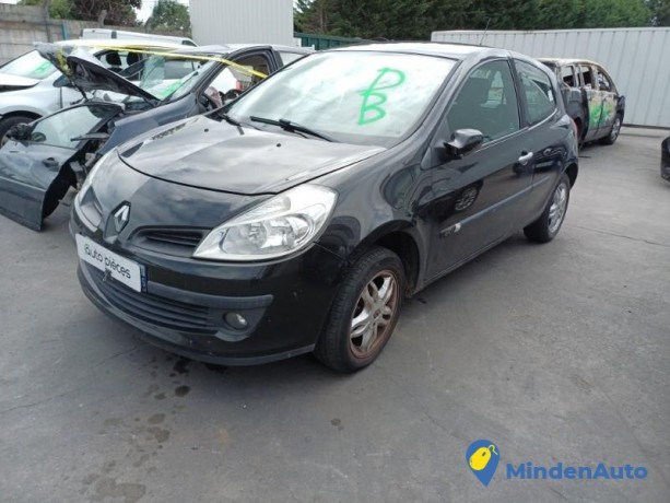 renault-clio-3-phase-1-13168243-big-0