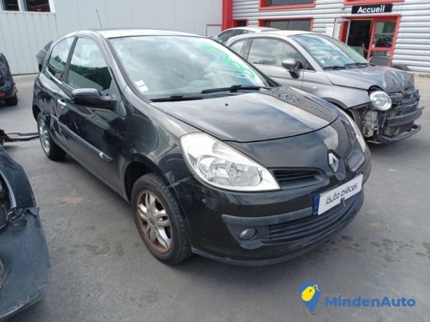 renault-clio-3-phase-1-13168243-big-2