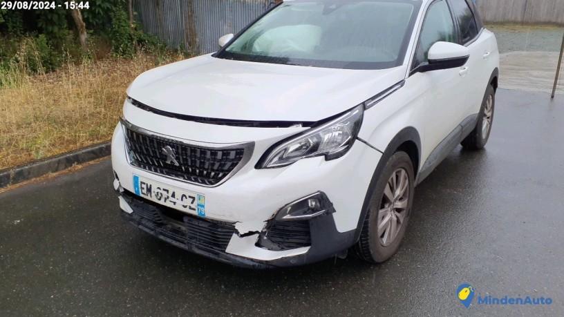 peugeot-3008-em-074-gz-big-0