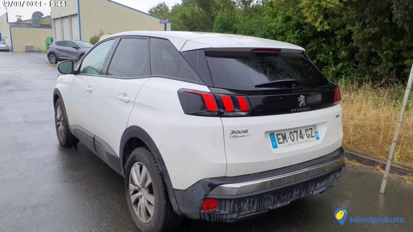 peugeot-3008-em-074-gz-big-1