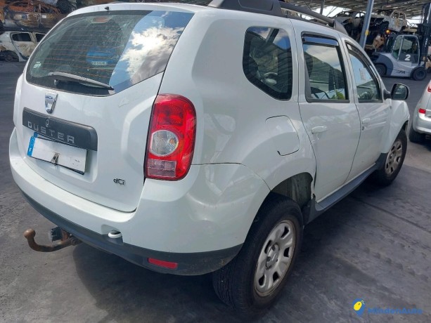 dacia-duster-15-dci-110-4x4-gazole-big-1