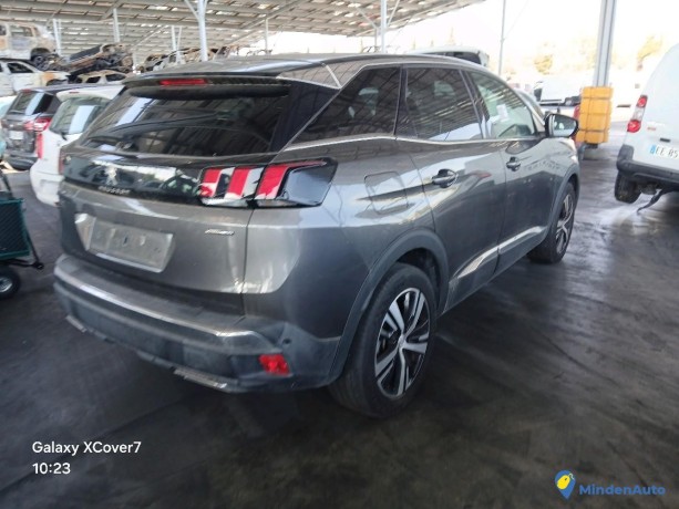 peugeot-3008-ii-12-ptec-130-gt-line-essence-big-3