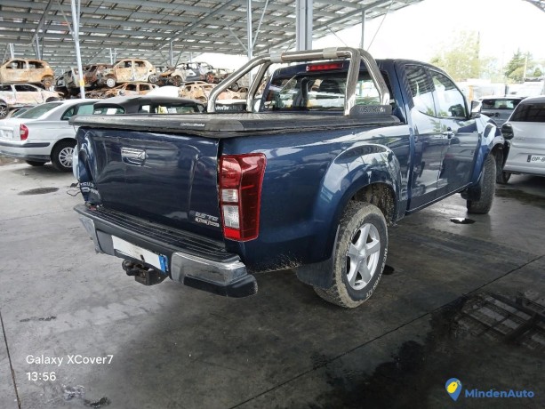 isuzu-d-max-ii-spacecab-25d-4x4-163-gazole-big-1