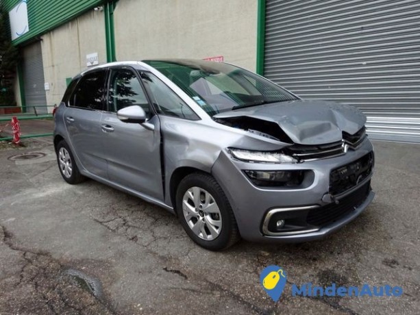 citroen-c4-spacetourer-16-hdi-120-big-2