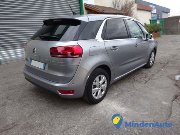 citroen-c4-spacetourer-16-hdi-120-big-3