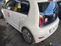 volkswagen-e-up-2-20-electrique-small-0