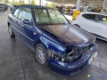 volkswagen-golf-iv-16o-100-cabriolet-essence-small-3