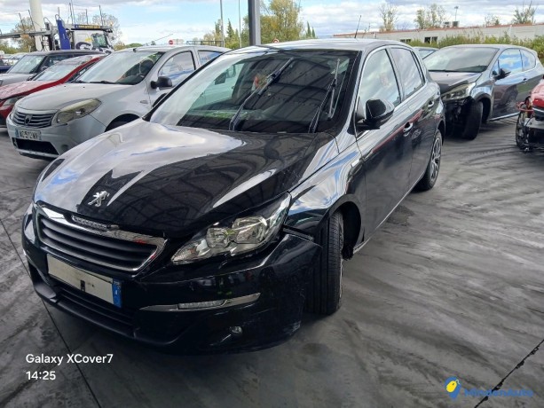 peugeot-308-ii-12-puretech-110-sensat-essence-big-0