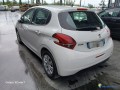 peugeot-208-2-12i-12v-82-essence-small-1