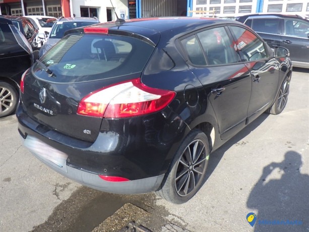 renault-megane-iii-bose-16-dci-130ch-fap-big-1