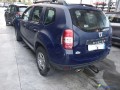 dacia-duster-2-16i-115-silver-li-essence-small-0