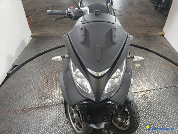 piaggio-mp3-500lt-essence-big-2