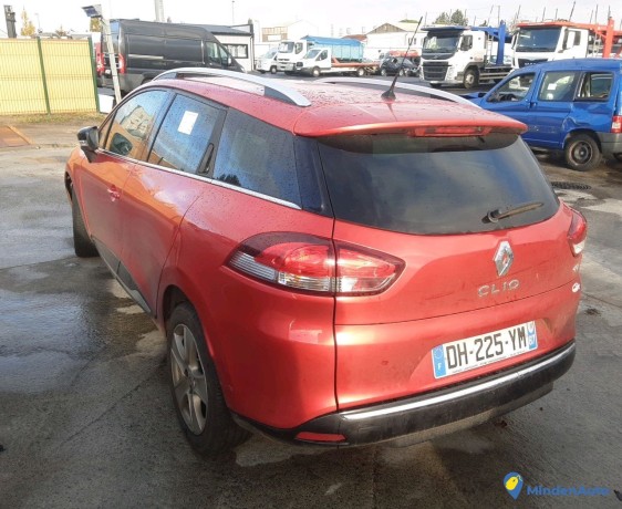 renault-clio-dh-225-ym-big-1