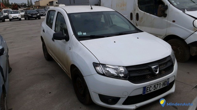 dacia-sandero-ec-571-hd-big-0