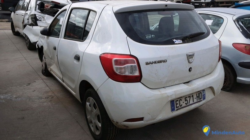 dacia-sandero-ec-571-hd-big-1