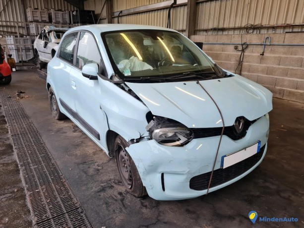 renault-twingo-iii-10-sce-75-essence-big-3