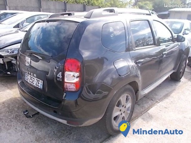 dacia-duster-12-tce-125-cv-accidentee-big-2