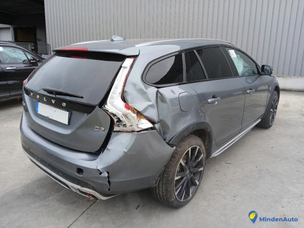 volvo-v60-cross-country-20-d3-150-gazole-big-3