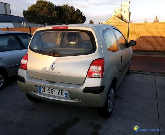 renault-twingo-cl-991-ae-big-3