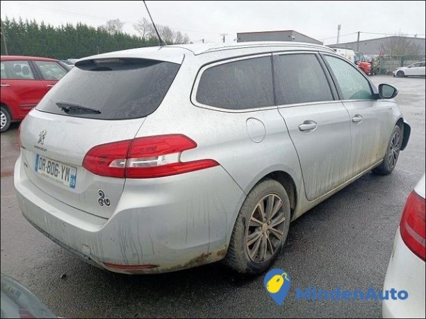 peugeot-308-sw-style-big-3