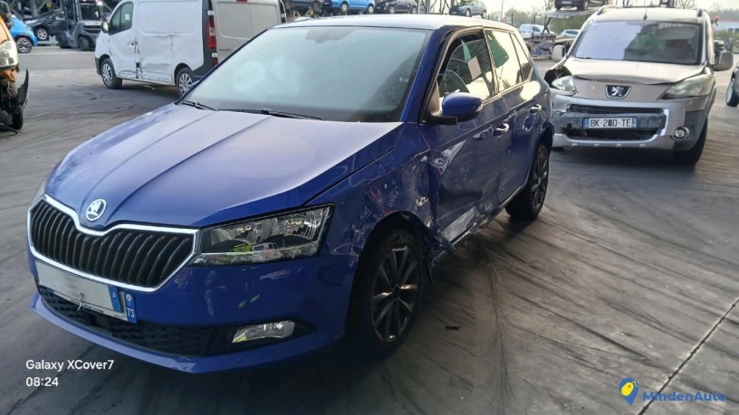 skoda-fabia-iii-10-mpi-60-edition-essence-big-2