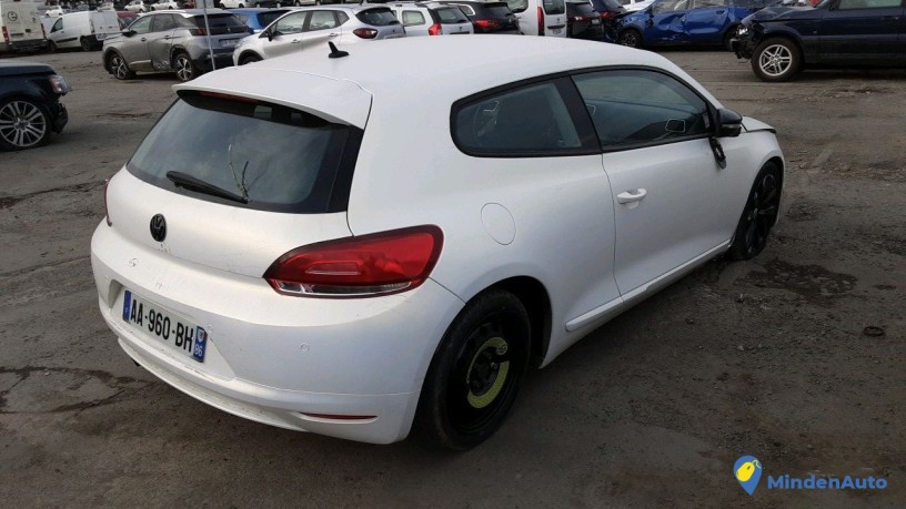 volkswagen-scirocco-aa-960-bh-big-2