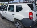 dacia-duster-2-12-tce-125-essence-small-1