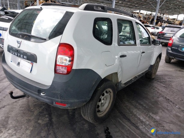 dacia-duster-2-12-tce-125-essence-big-3