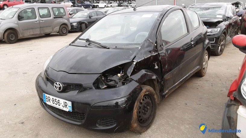 toyota-aygo-br-856-jr-big-3