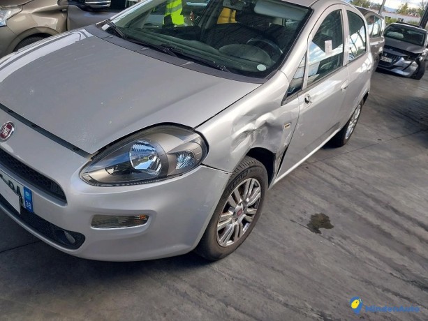 fiat-punto-iii-12i-70-essence-big-2