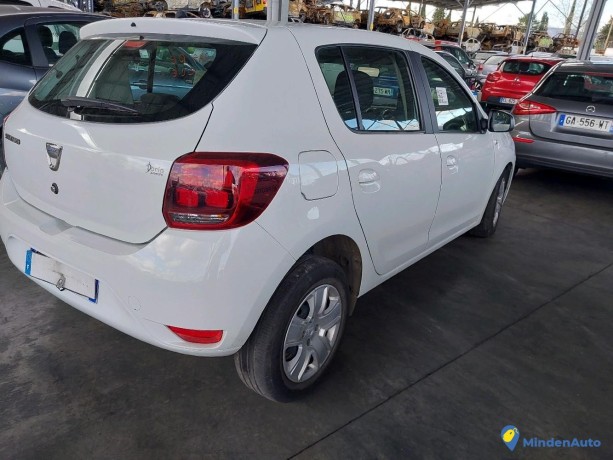 dacia-sandero-ii-2-10-sce-75-city-essence-big-1