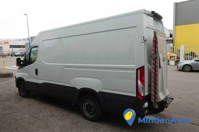 iveco-daily-35s14-bva-big-1