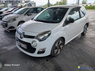 RENAULT TWINGO II (2) 1.2I 75 DYNAMIQU - ESSENCE