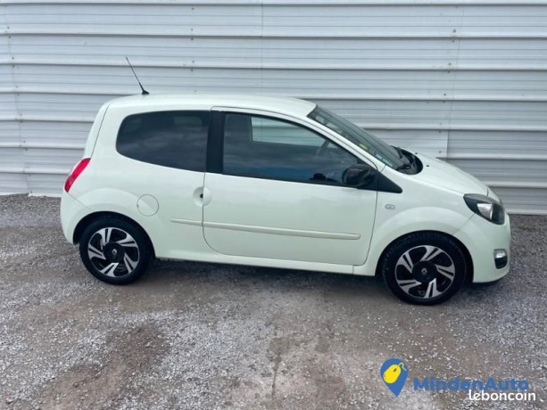 renault-twingo-15-dci-85ch-dynamique-eco2-big-2