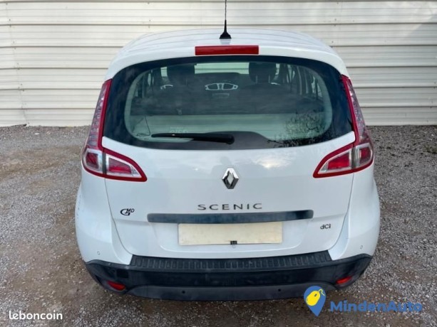 renault-scenic-19-dci-130ch-carminat-tomtom-5-places-big-1