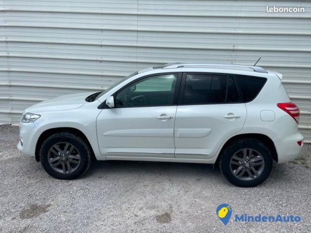 toyota-rav4-150-d-4d-fap-life-edition-4wd-big-3