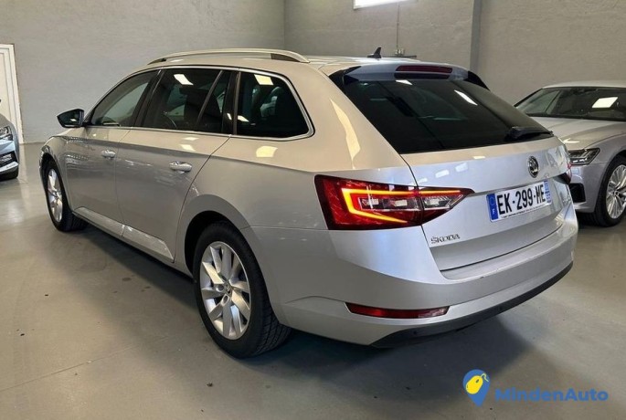 skoda-superb-20tdi-190cv-de-2017-big-1