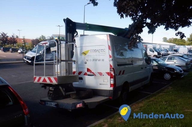 renault-master-23-dci-145-ch-lift-big-2