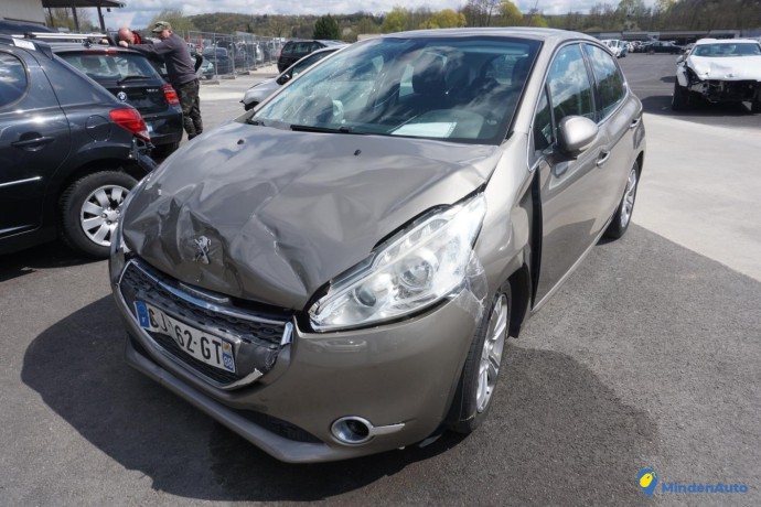 peugeot-208-1-208-1-phase-1-16-hdi-8v-turbo-big-2