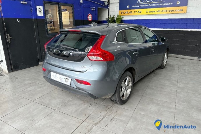 volvo-v40-big-2